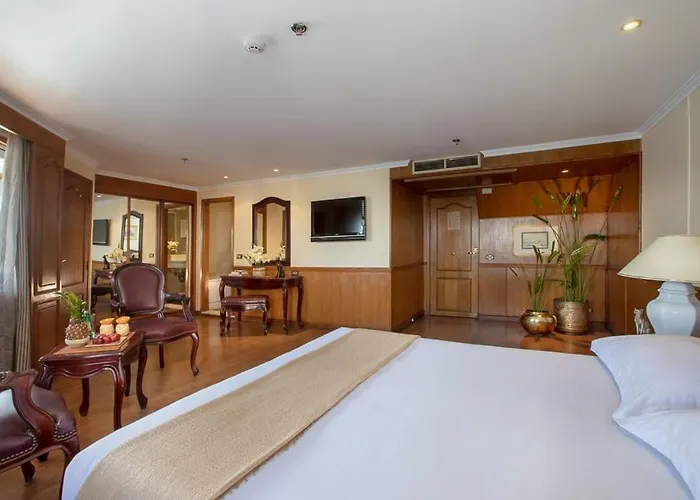 Nile Cruise 3 Nights From Aswan To Luxor Every Friday, Monday And Wednesday With Tours